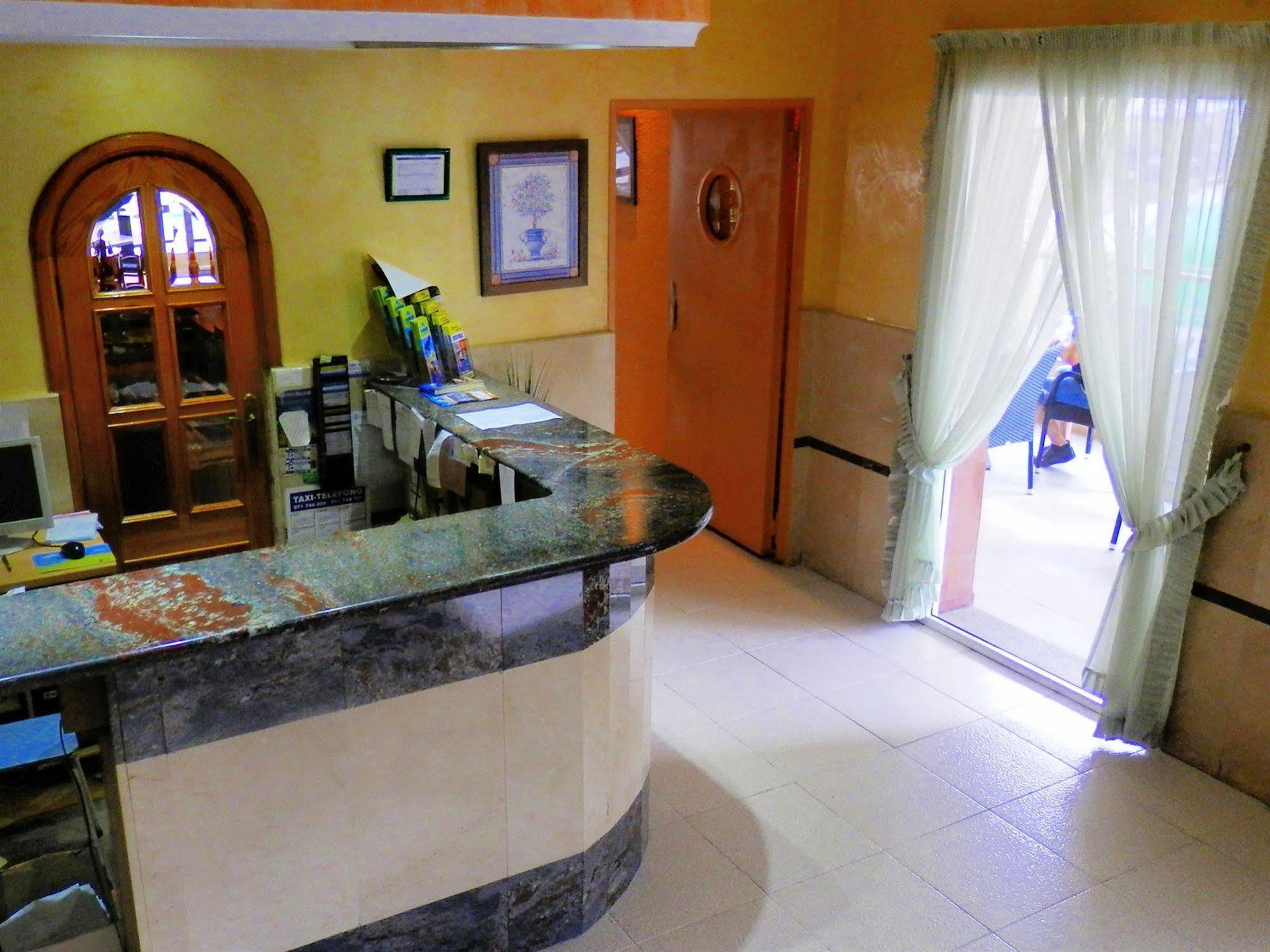 Hotel Playa Sol